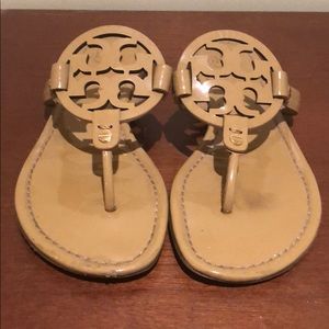 Tory Burch Miller Sandals 7.5 Tan Pre-Owned EUC